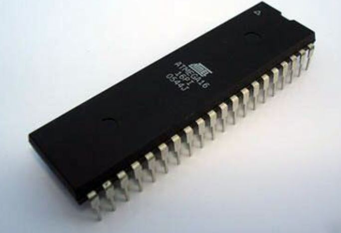 ATmega16 Microcontroller – 8-bit AVR Microcontroller (40 Pin, 16KB Flash)